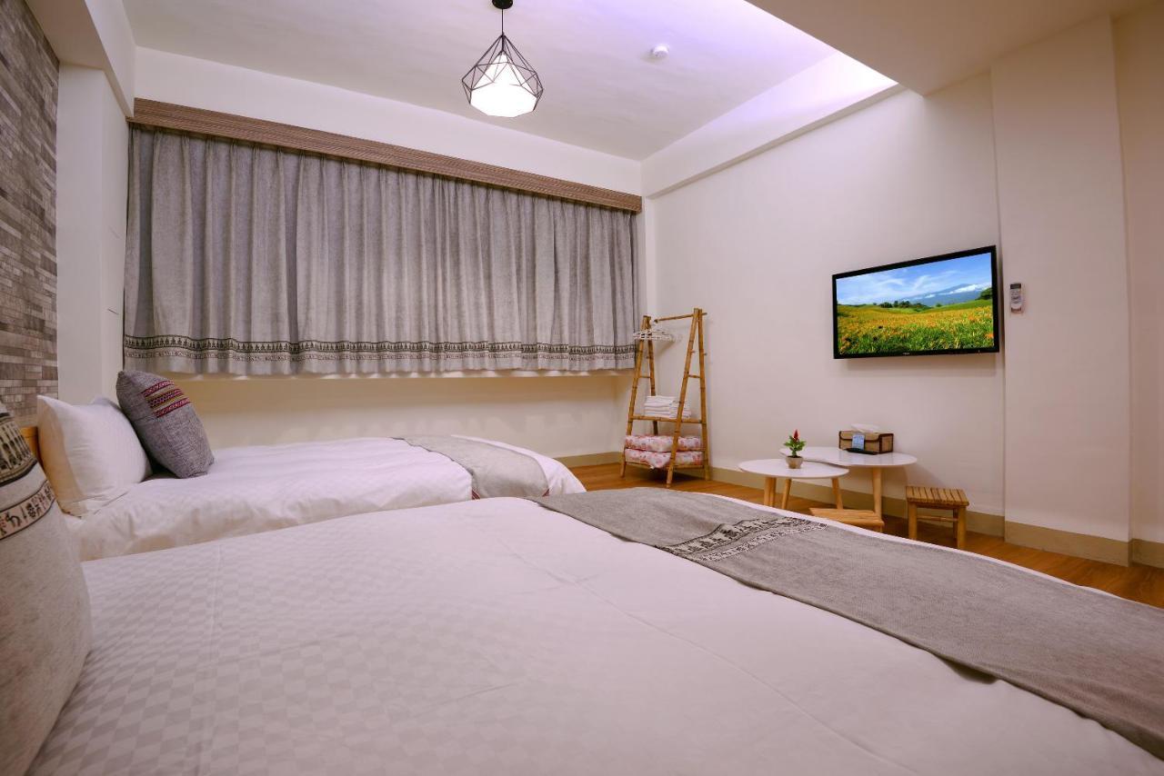 Mixa Hostel Kota Hualien Bagian luar foto